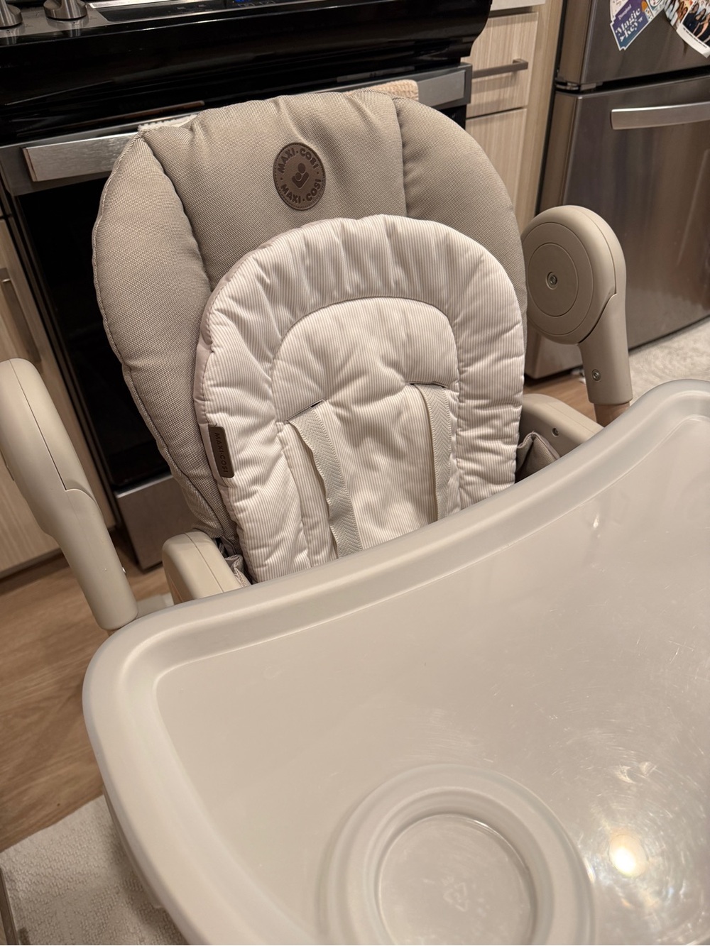 Maxi-Cosi Classic Oatmeal High Chair for Kids - Cream - Picture 6 of 11